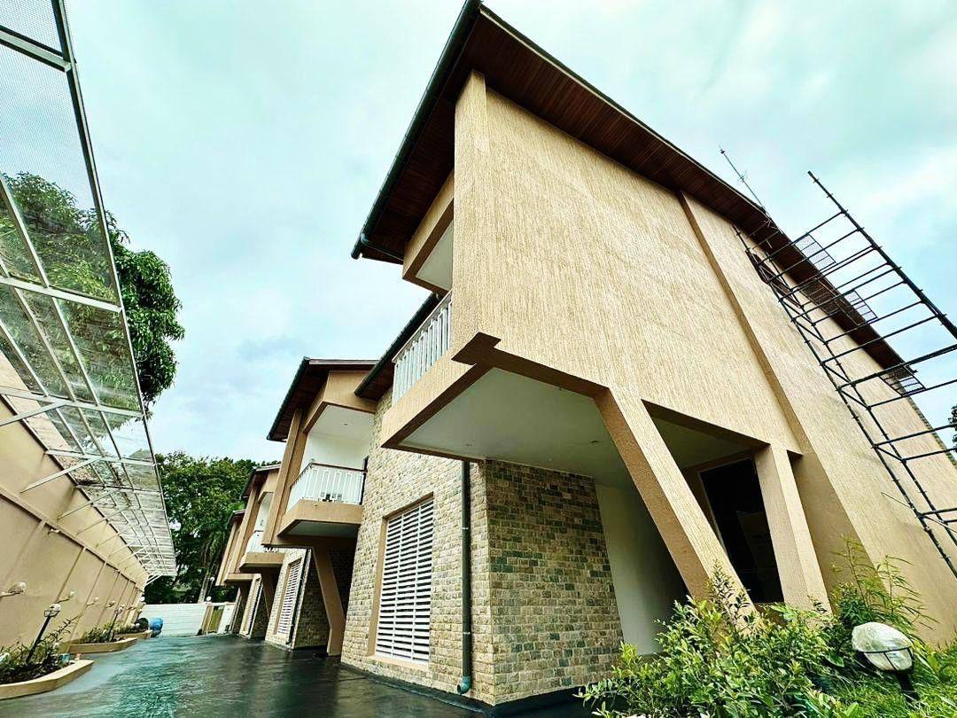 À LOUER : MAISON DUPLEX À NGALIEMA – MACAMPAGNE