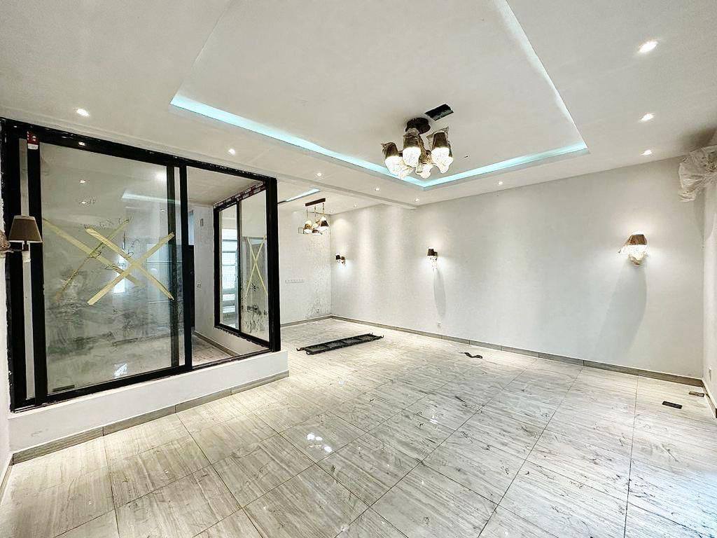 À LOUER : MAISON DUPLEX À NGALIEMA – MACAMPAGNE