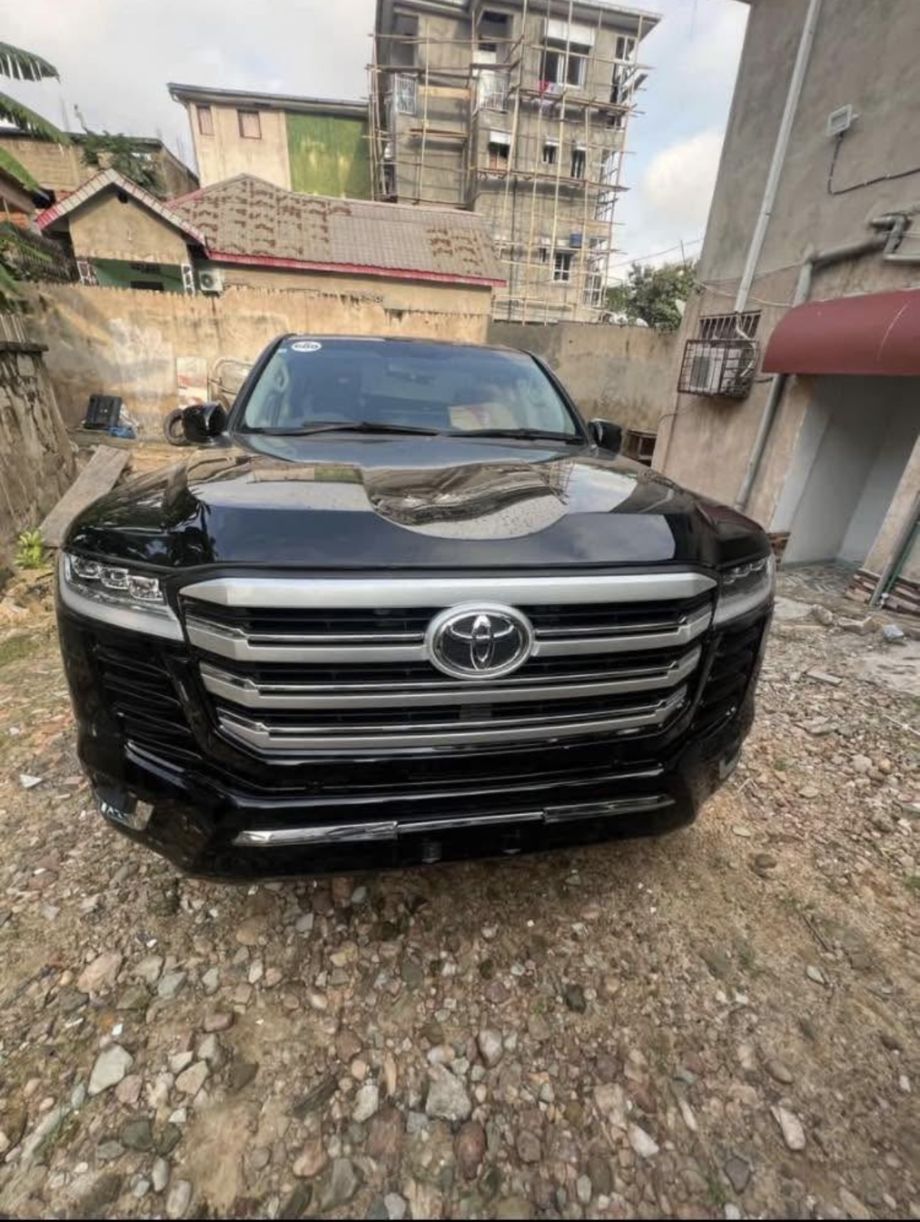 Toyota Land Cruiser GXR V8 2012 modifiée 2023