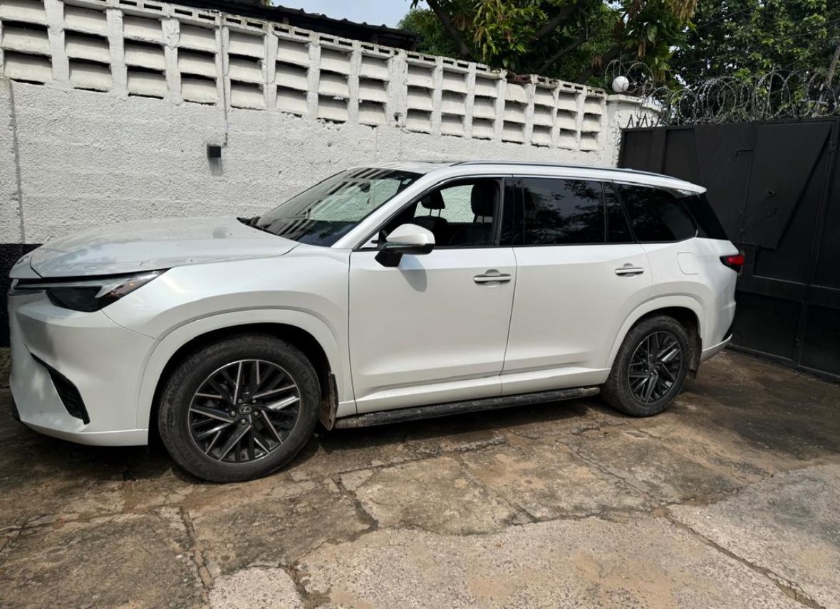 Lexus RX350 2024 AWD Hybride sans plaque