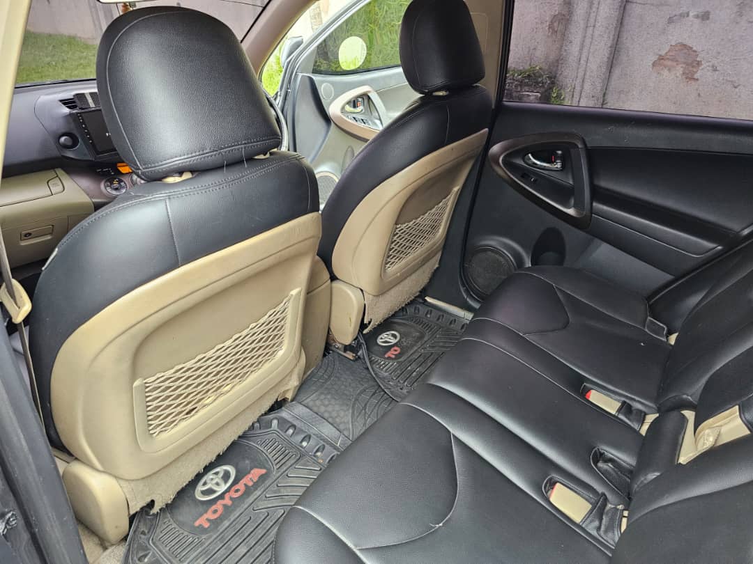 Toyota Vanguard 2015