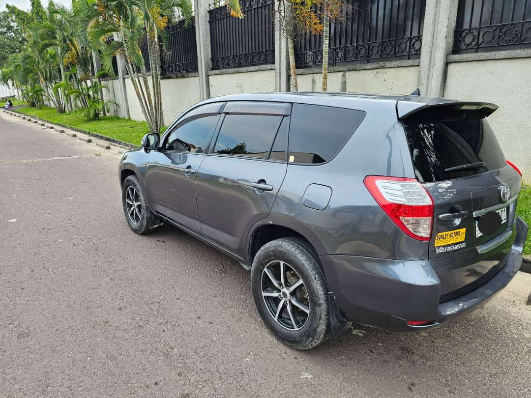 Toyota Vanguard 2015