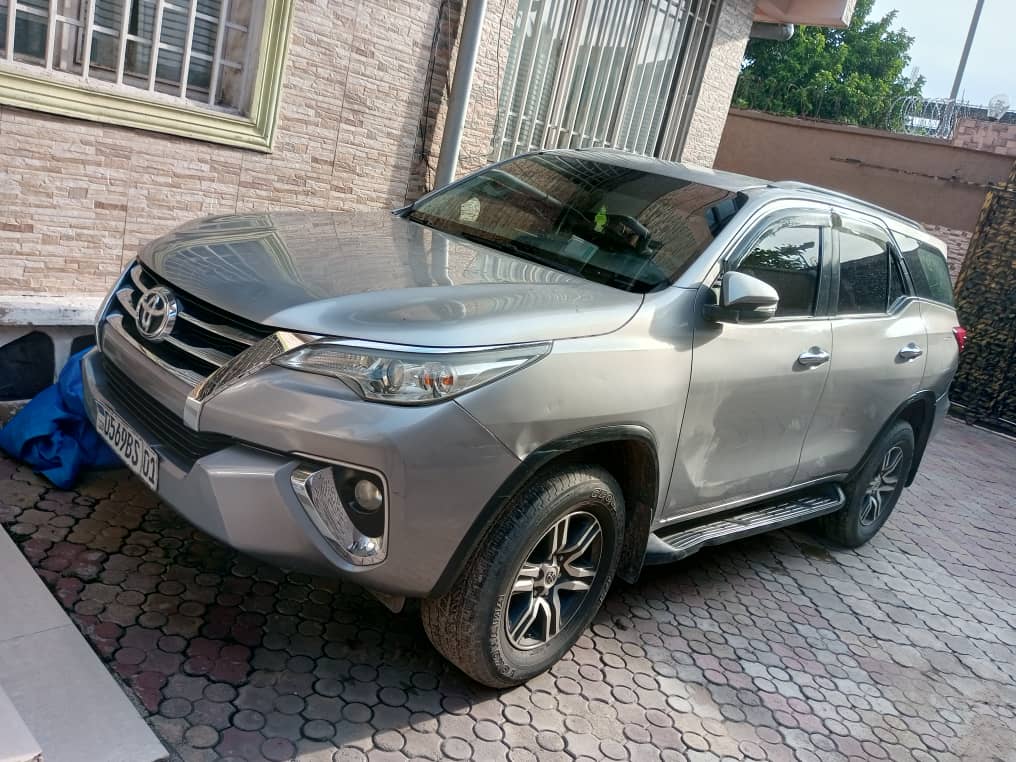 Toyota Fortuner 2018 à vendre