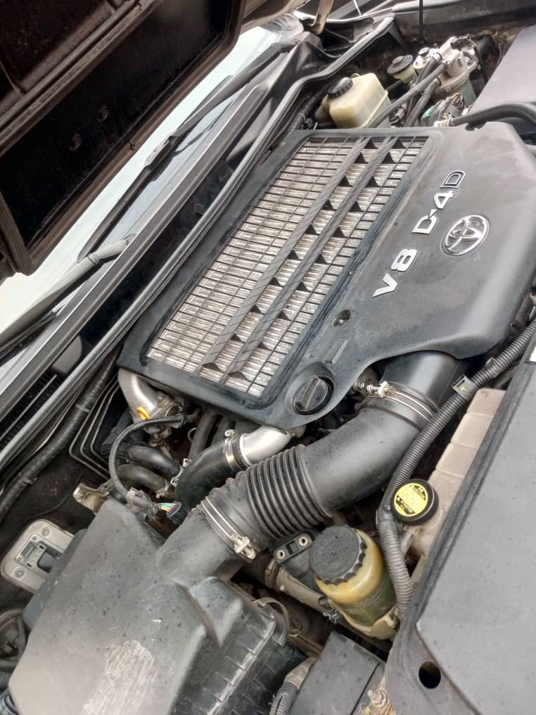 Toyota Land Cruiser GXR 2009