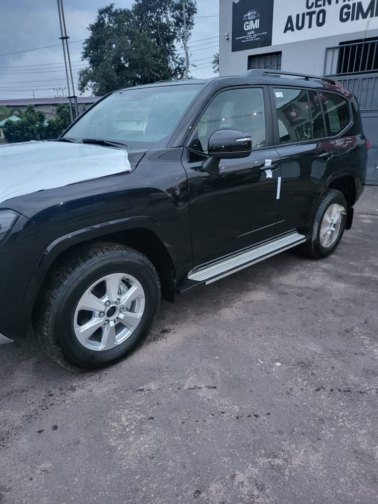 Toyota Land Cruiser GXR 2024