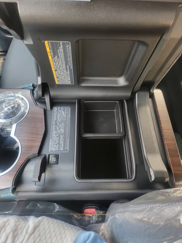 Toyota Land Cruiser GXR 2024