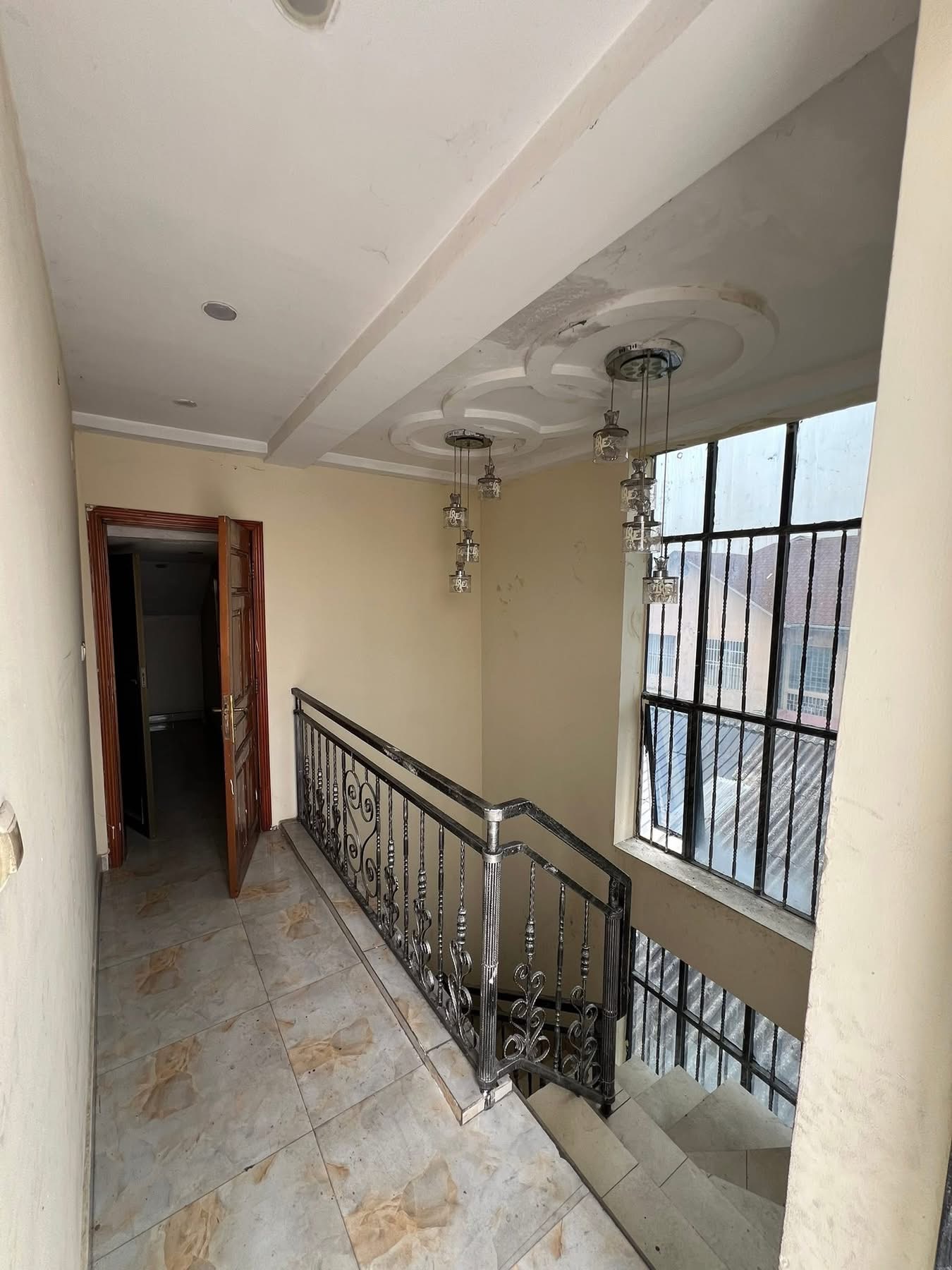 Maison 5chambres Limete