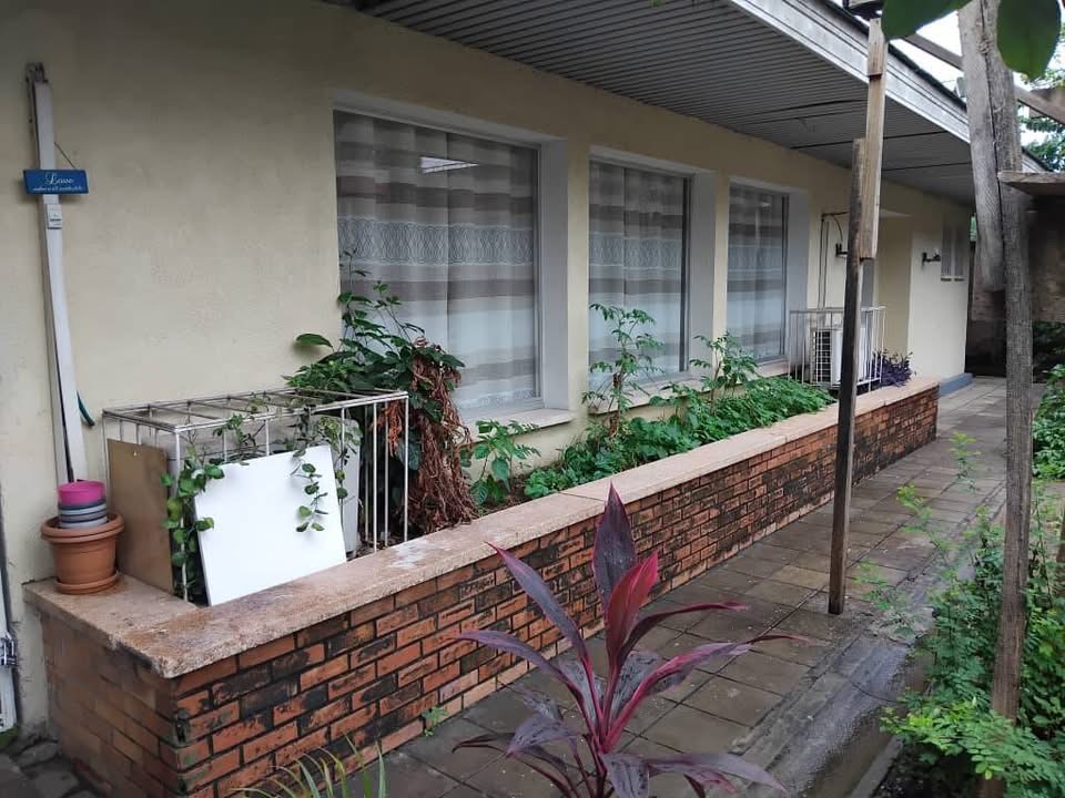 Maison Basse à Louer – Ngaliema