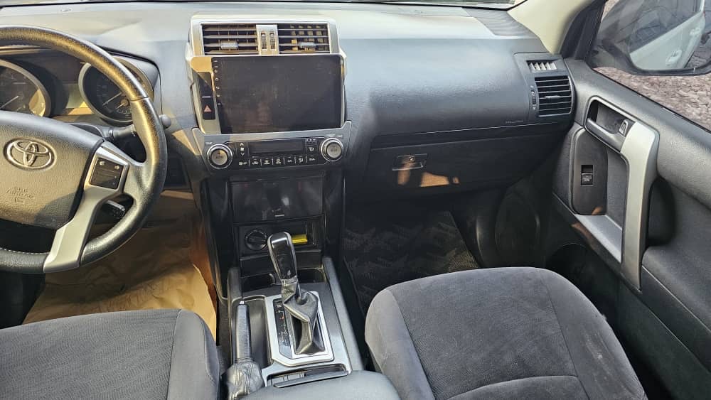 À VENDRE – TOYOTA Land Cruiser Prado TXL