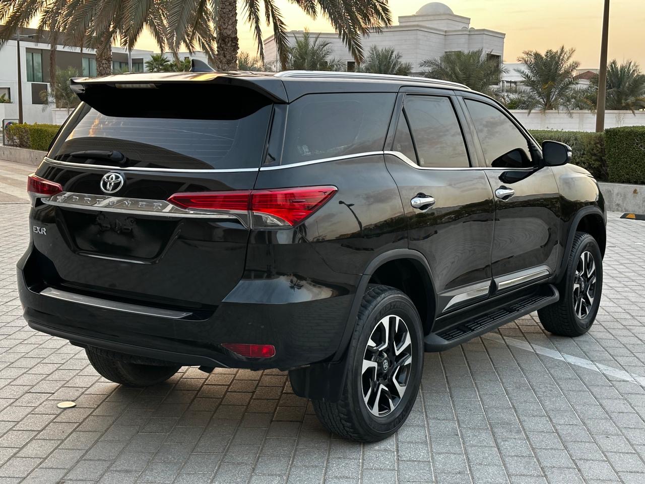 Toyota Fortuner 2023