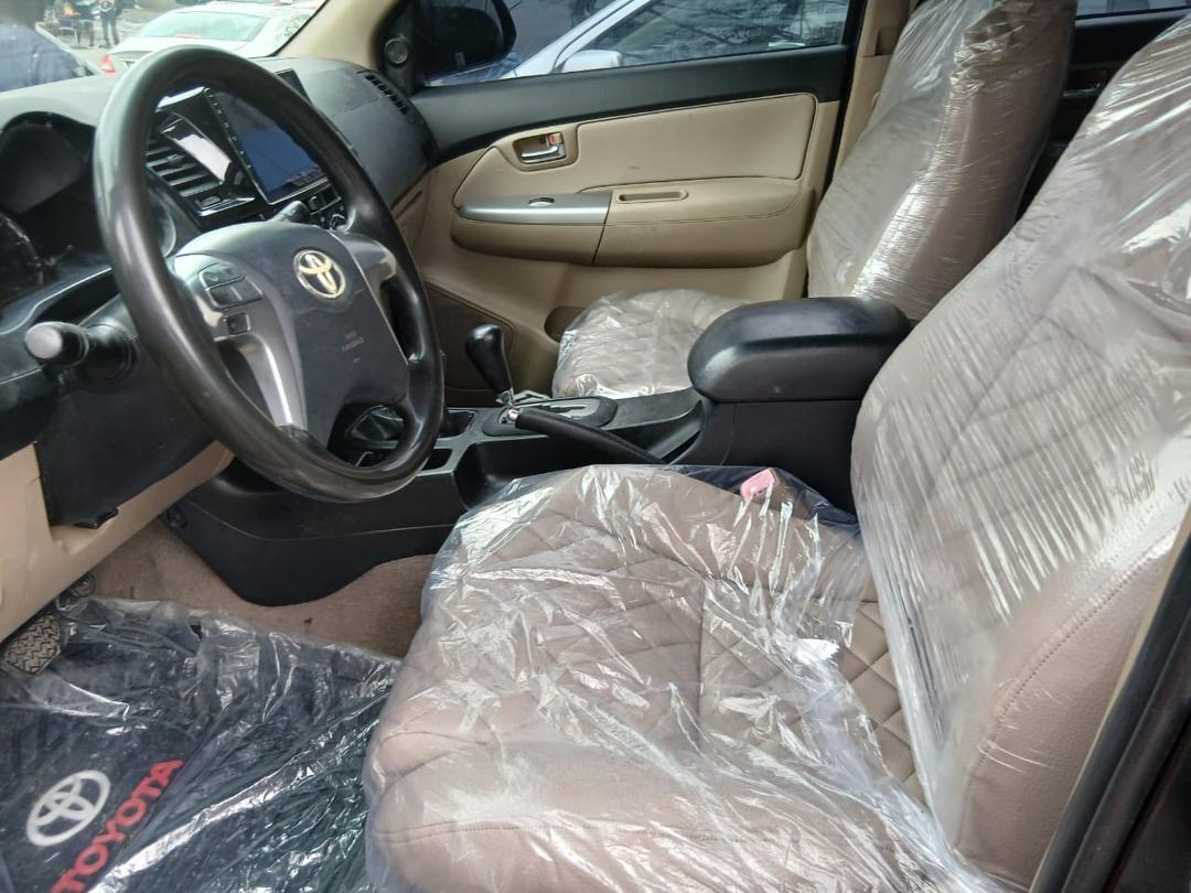 Toyota Fortuner 2015
