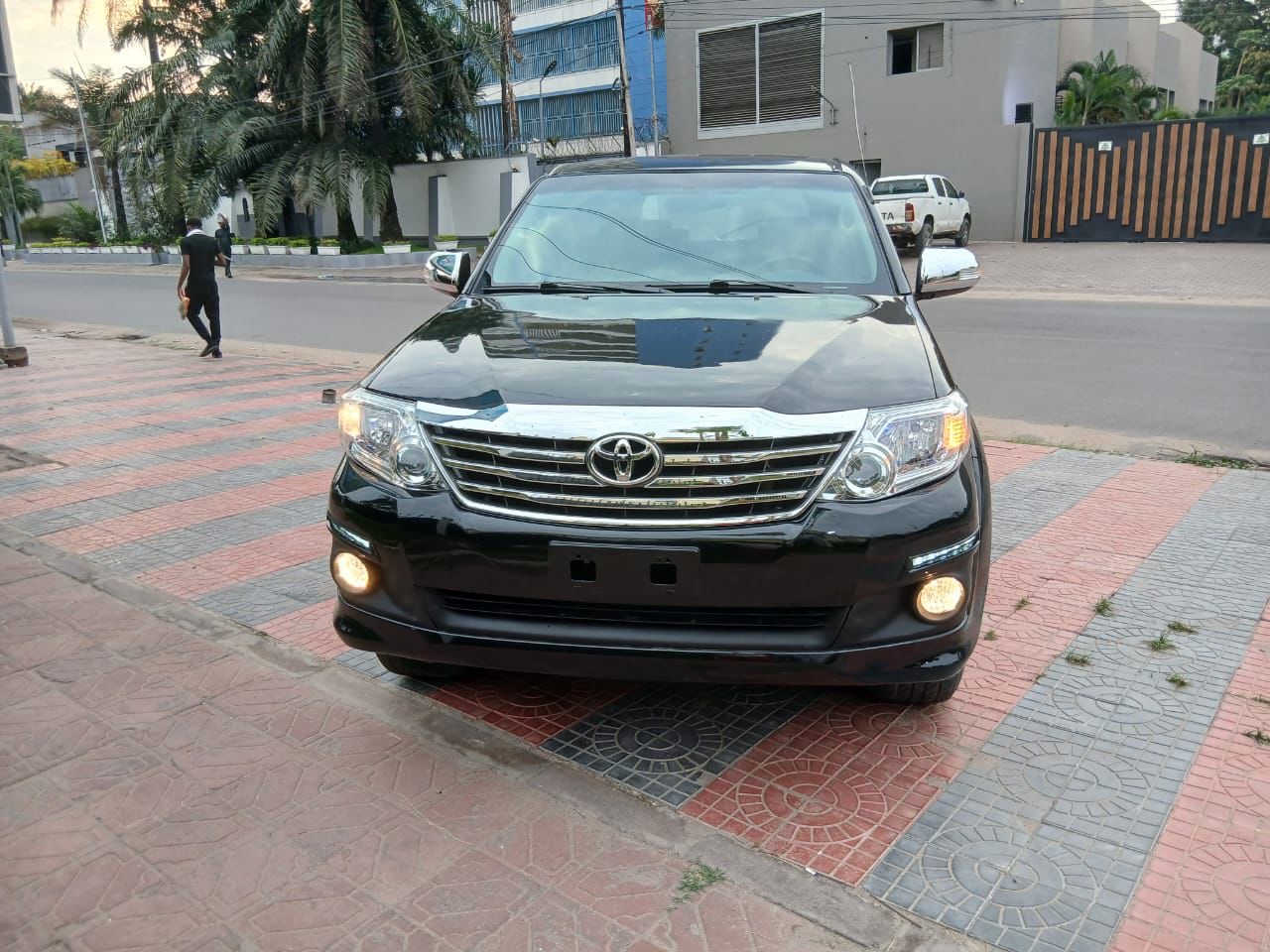 Toyota Fortuner 2015