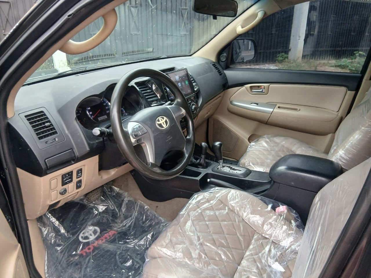 Toyota Fortuner 2015