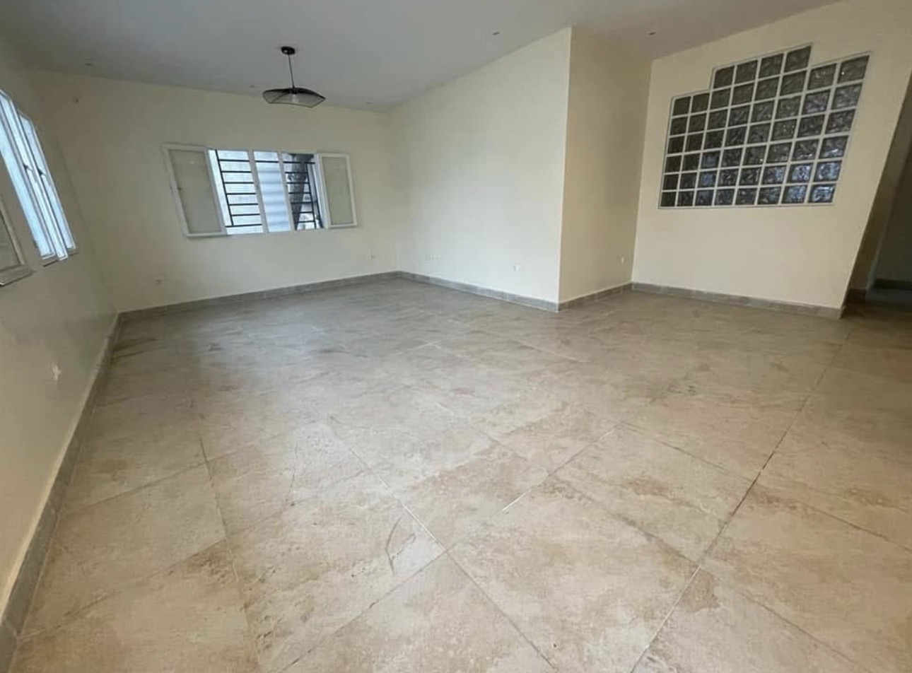 Parcelle jumelee Kinstambo 3 chambres