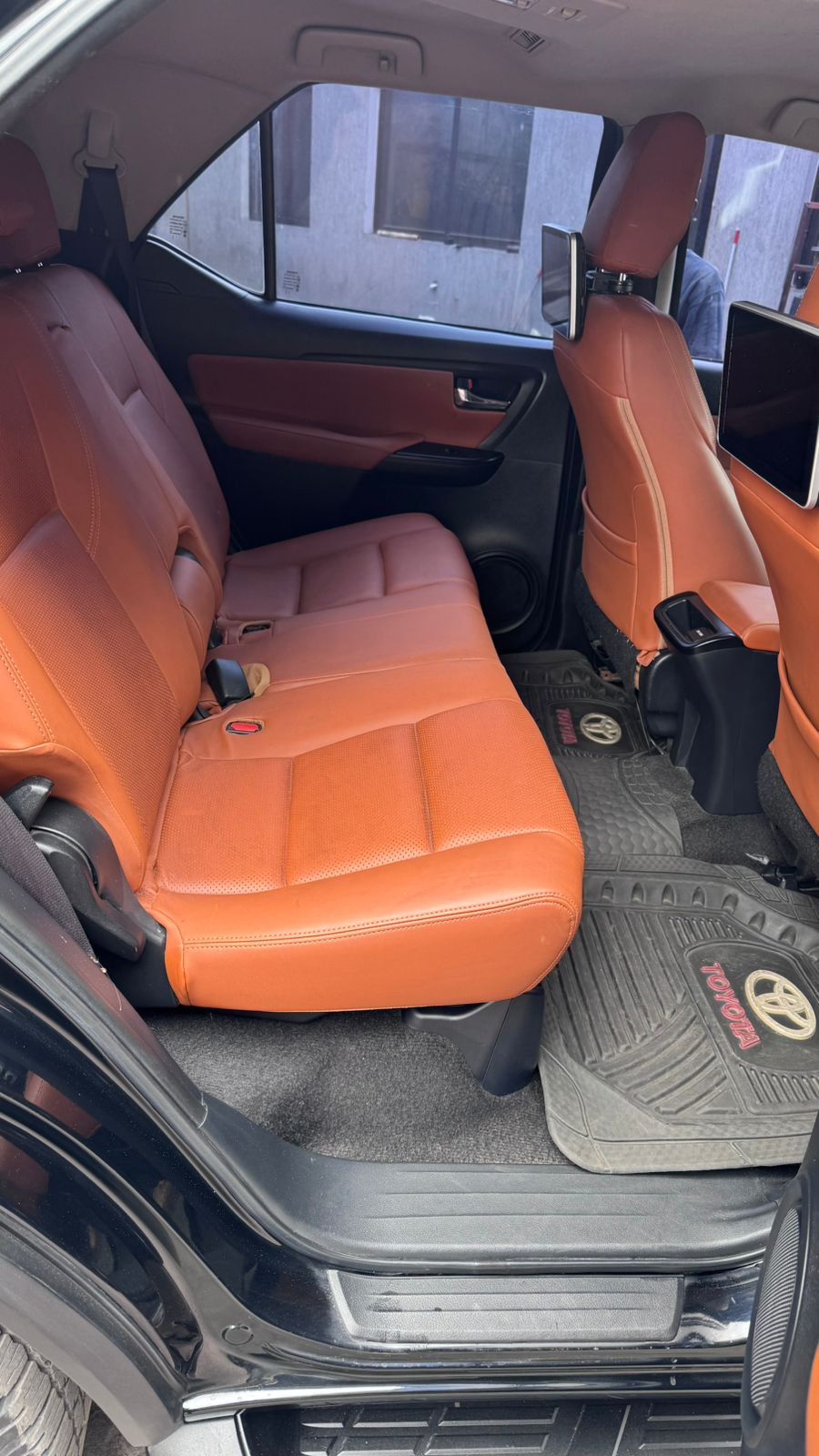 TOYOTA fortuner authentique 2019