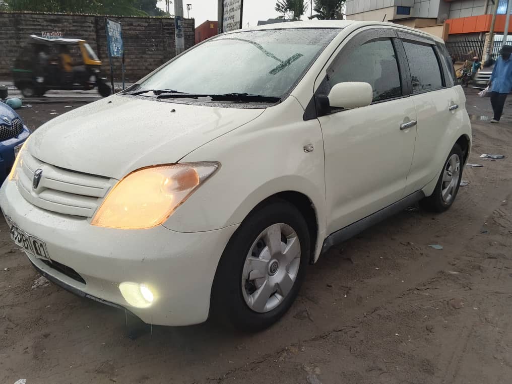 Toyota IST