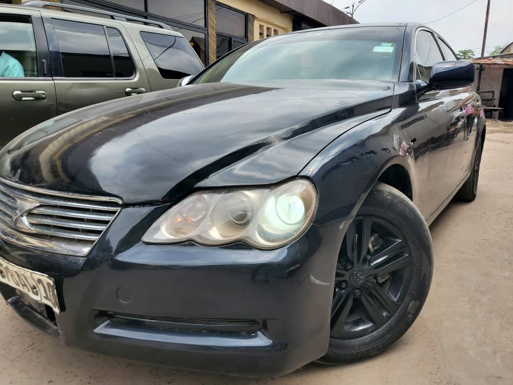 TOYOTA MARK X