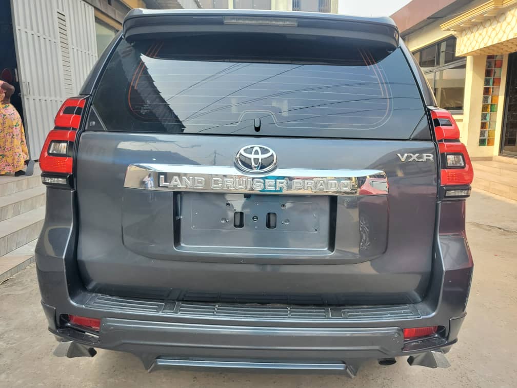 Prado VX.R 2020