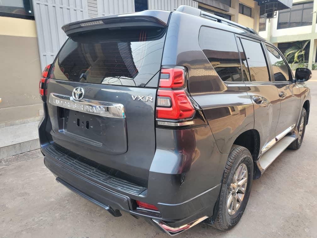 Prado VX.R 2020