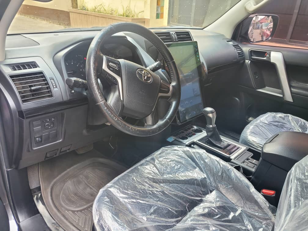 Prado VX.R 2020