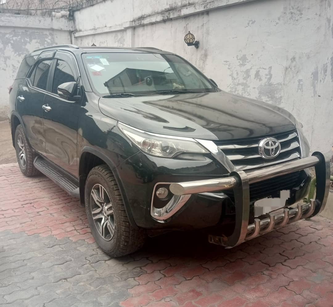 Toyota Fortuner 2016