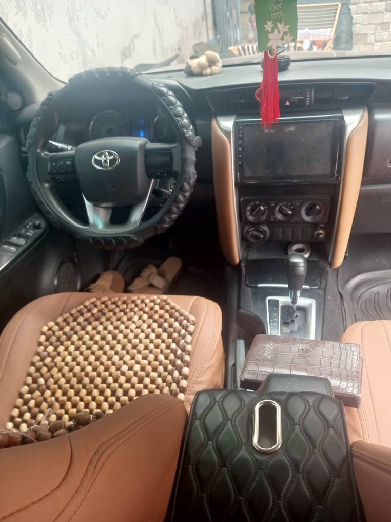 Toyota Fortuner 2016