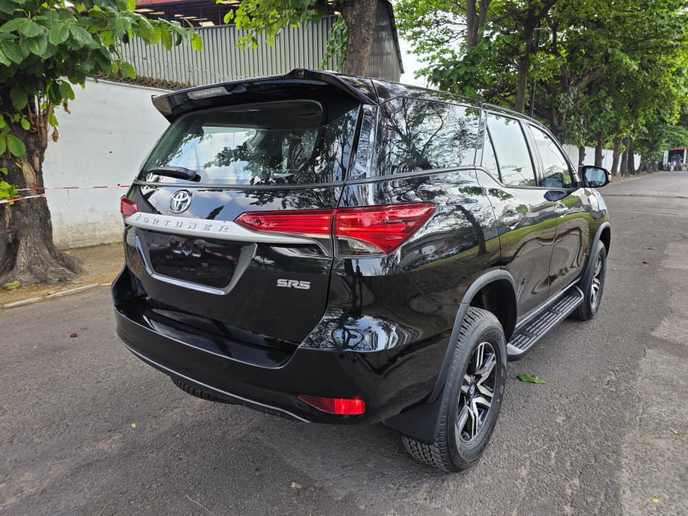 TOYOTA FORTUNER 2025