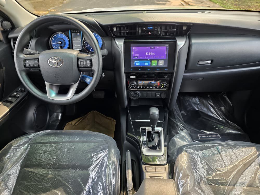 TOYOTA FORTUNER 2025