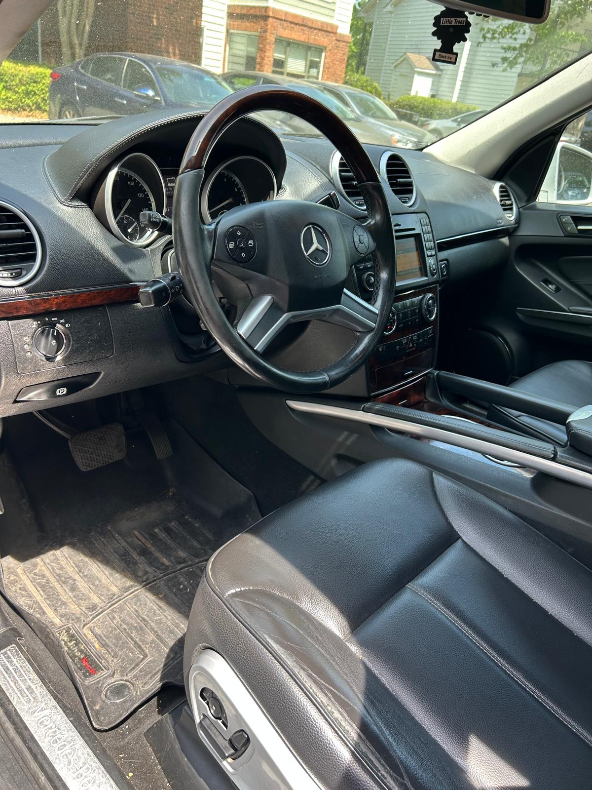 Mercedes GL450 sans plaque